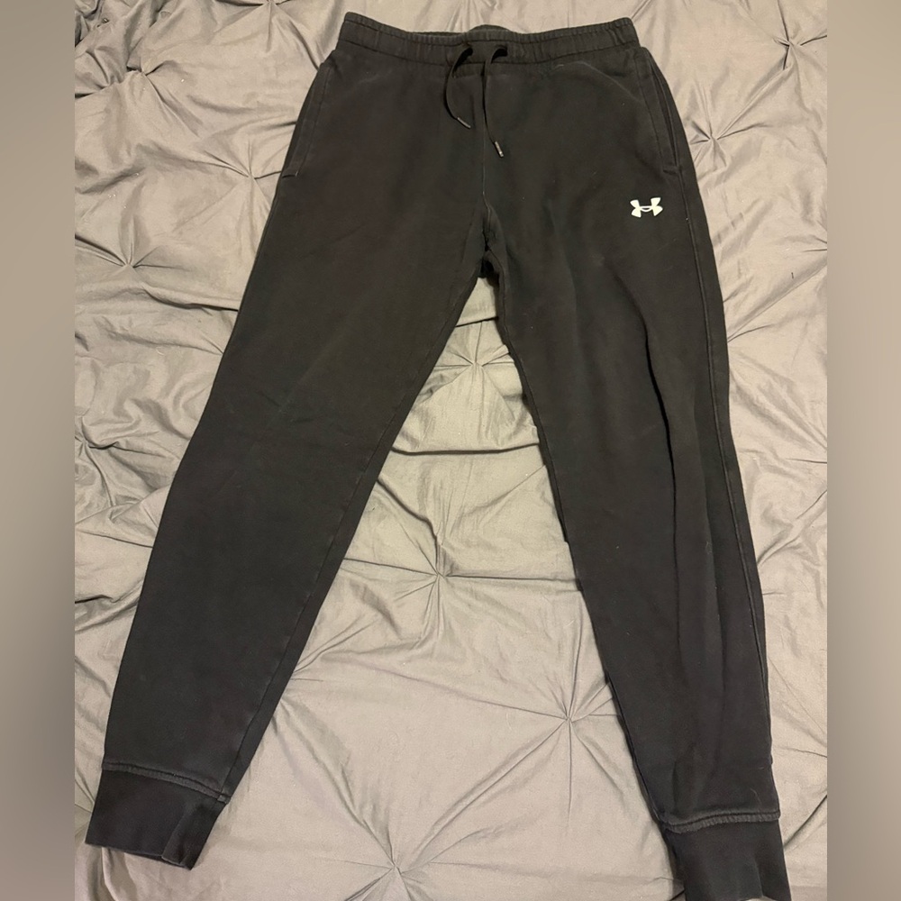 Men’s Under Armour Charcoal Sweatpants, size: large